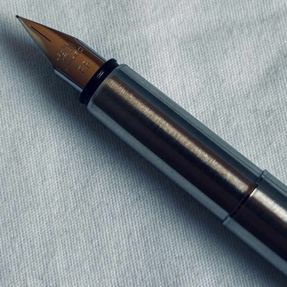 Cloth & Paper Fountain Pen Kit - Picture 5 of 6